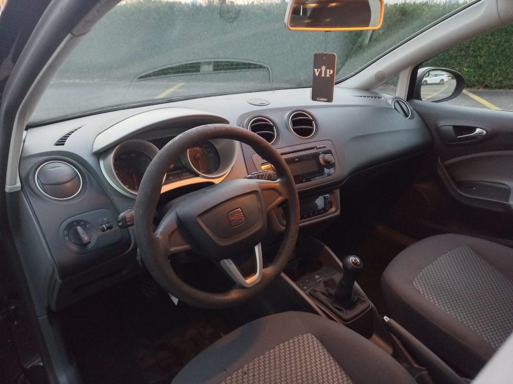 SEAT Ibiza 1.6 16V Style, Petrol, Second hand / Used, Manual - 4