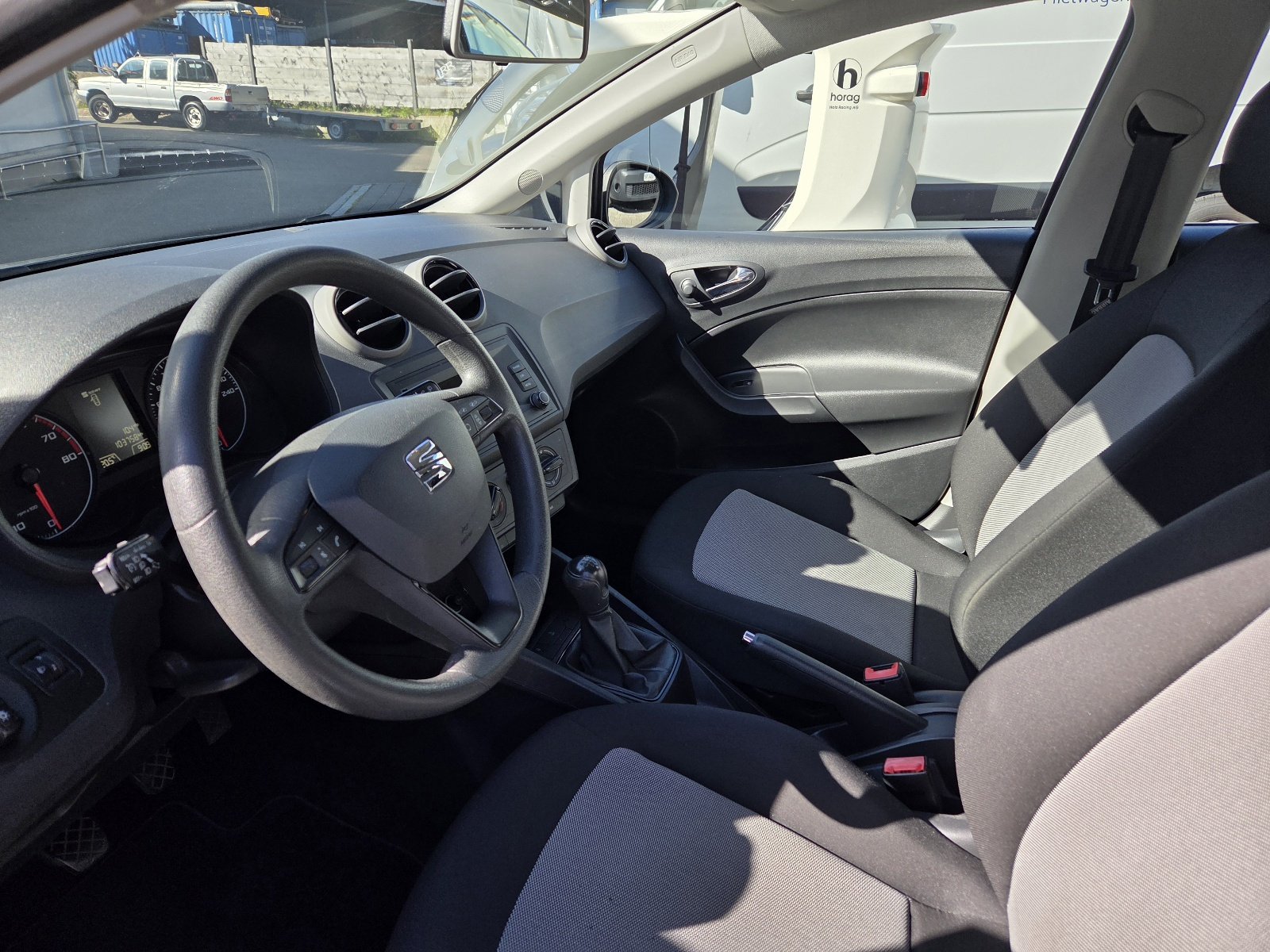SEAT Ibiza 1.0 TSI 95 Reference, Petrol, Second hand / Used, Manual - 6