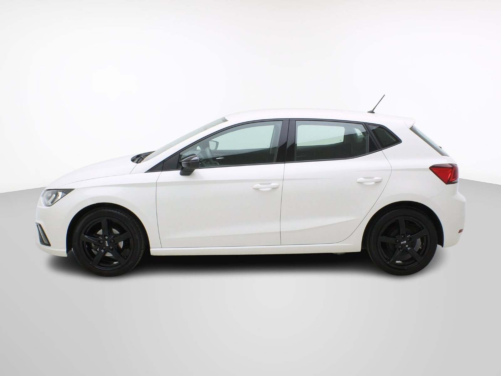 SEAT Ibiza 1.0 TSI, Essence, Occasion / Utilisé, Manuelle - 3