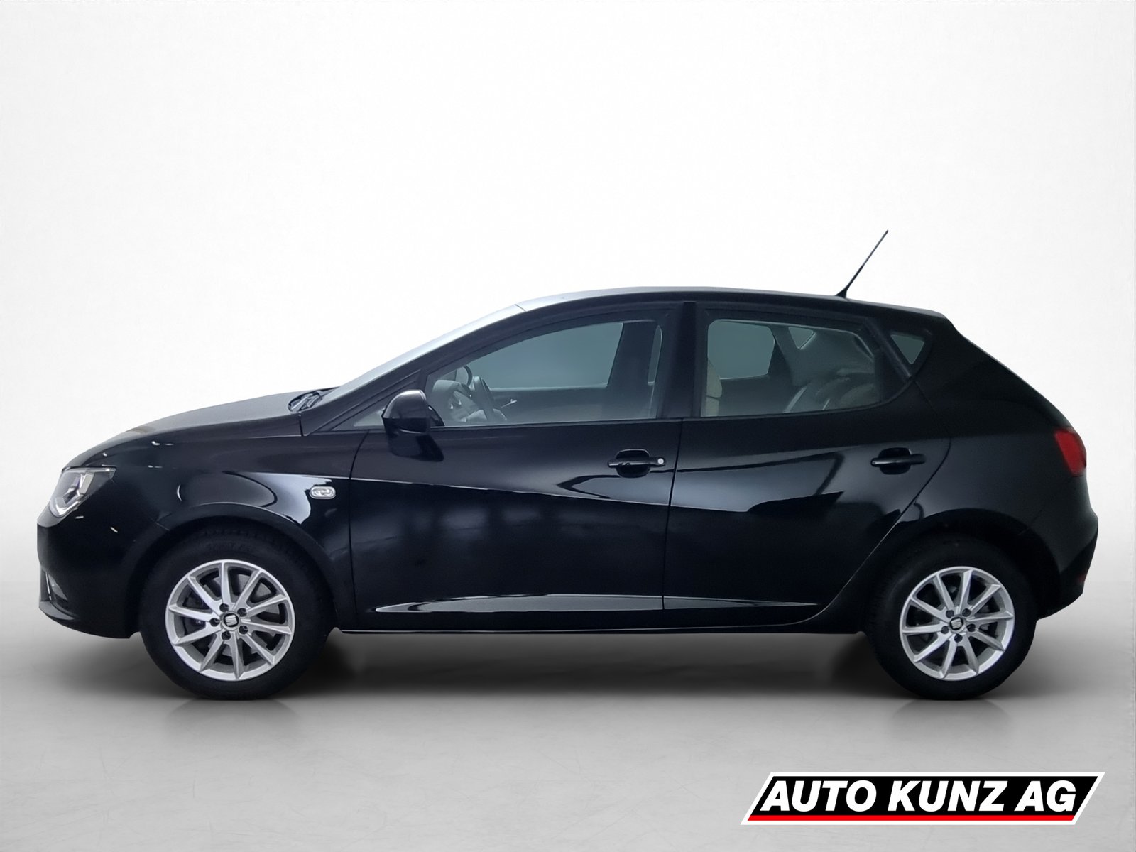 SEAT Ibiza 1.0, Petrol, Second hand / Used, Manual - 3