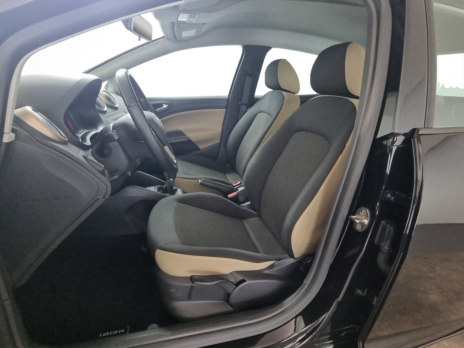 SEAT Ibiza 1.0, Petrol, Second hand / Used, Manual - 6