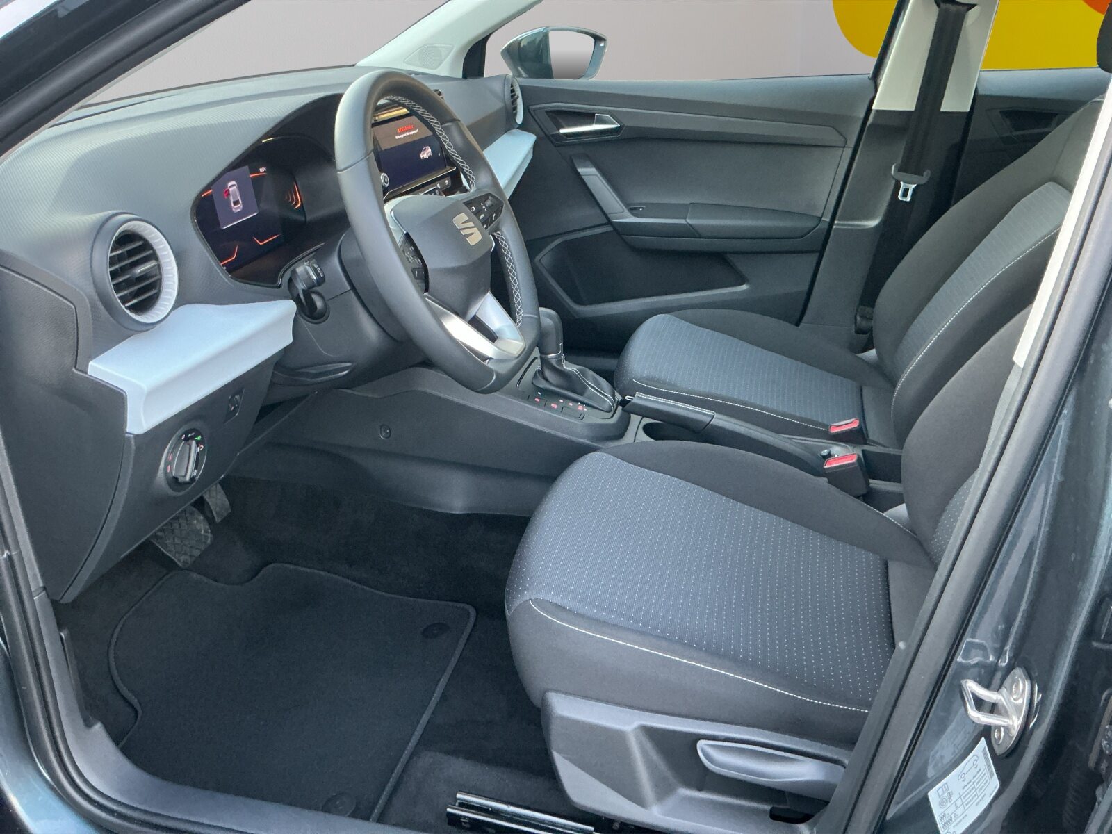 SEAT IBIZA MOVE (netto), Benzin, Occasion / Gebraucht, Automatik - 5