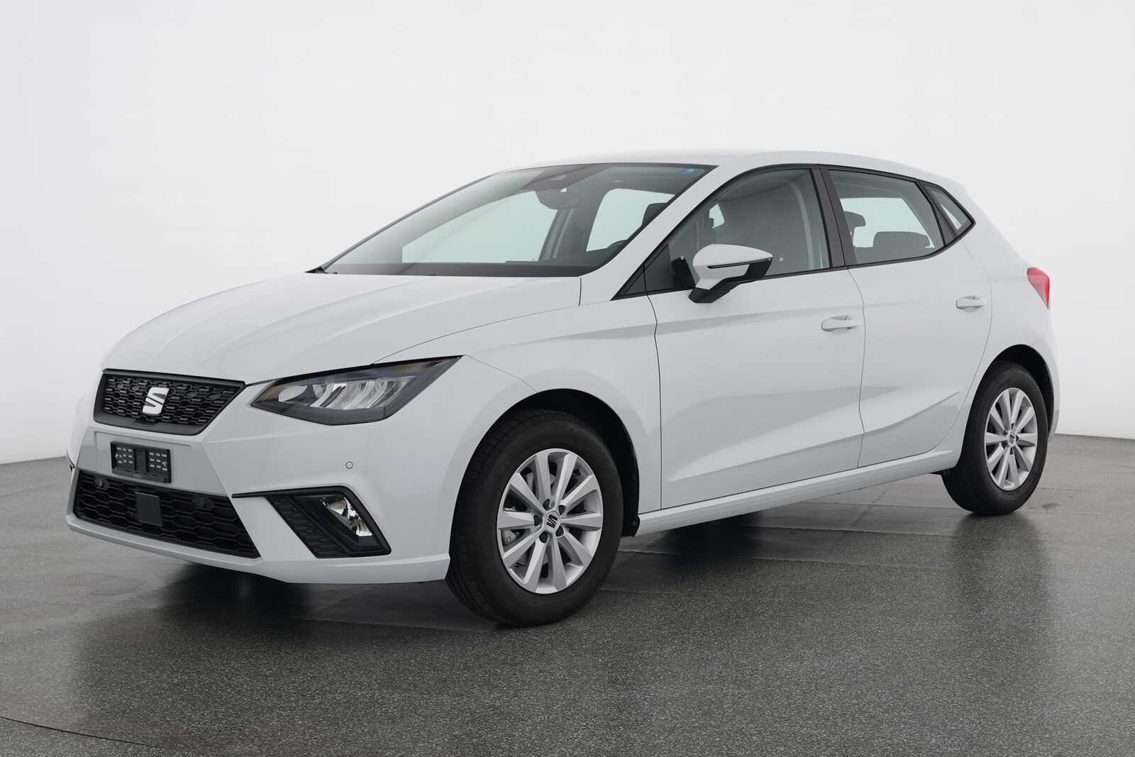SEAT IBIZA MOVE (netto), Petrol, Second hand / Used, Automatic - 2