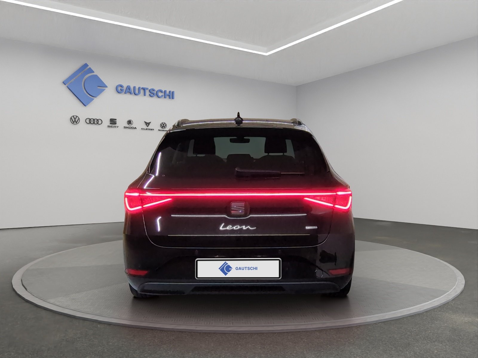 SEAT Leon ST 1.5 eHybrid pHEV DSG Style, Plug-in-Hybrid Petrol/Electric, New car, Automatic - 4