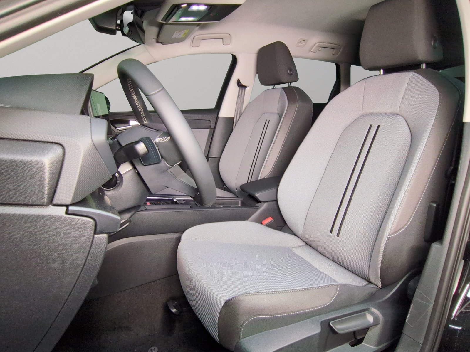 SEAT Leon ST 1.5 eHybrid pHEV DSG Style, Plug-in-Hybrid Petrol/Electric, New car, Automatic - 6