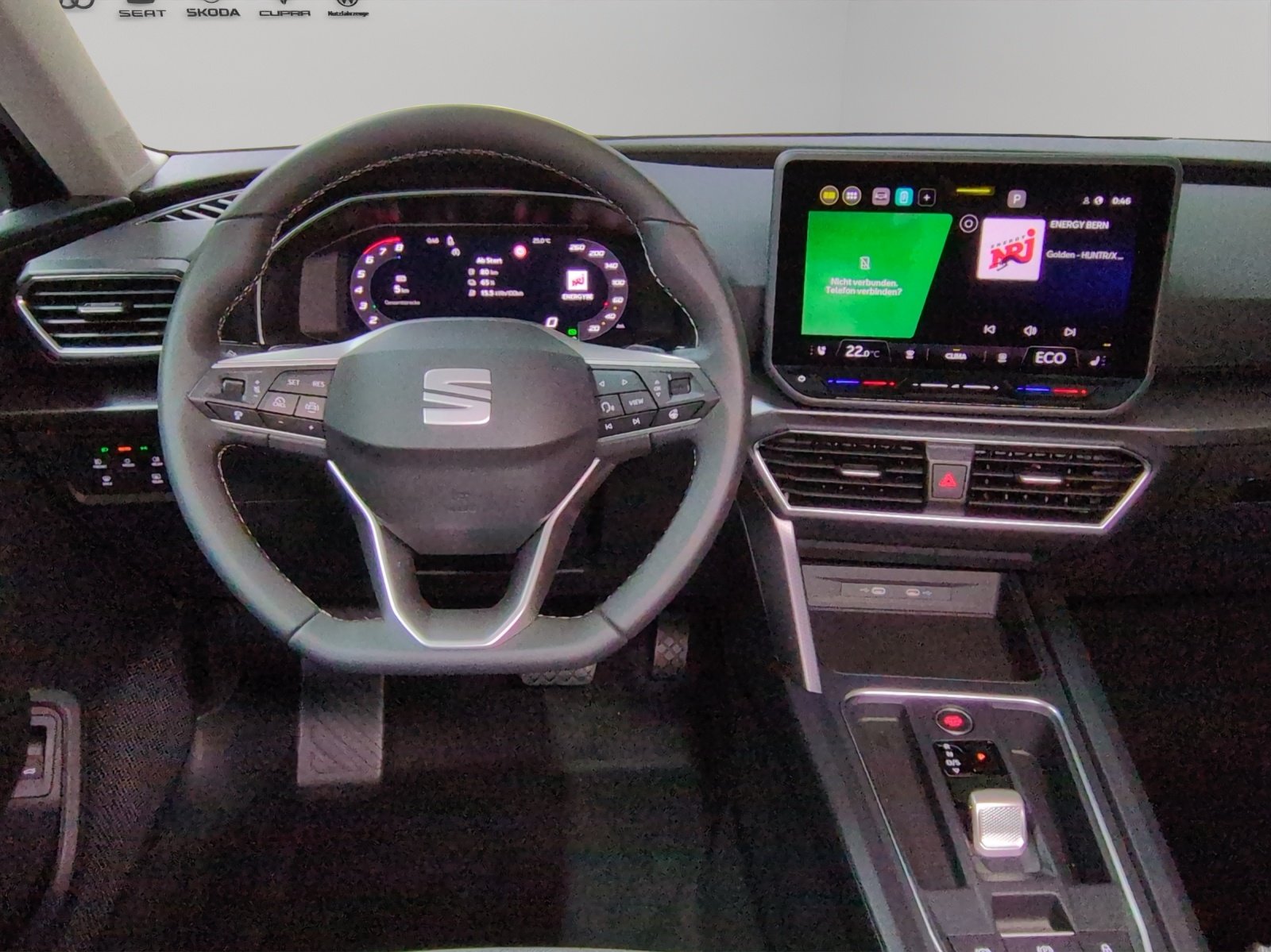SEAT Leon ST 1.5 eHybrid pHEV DSG Style, Plug-in-Hybrid Petrol/Electric, New car, Automatic - 7