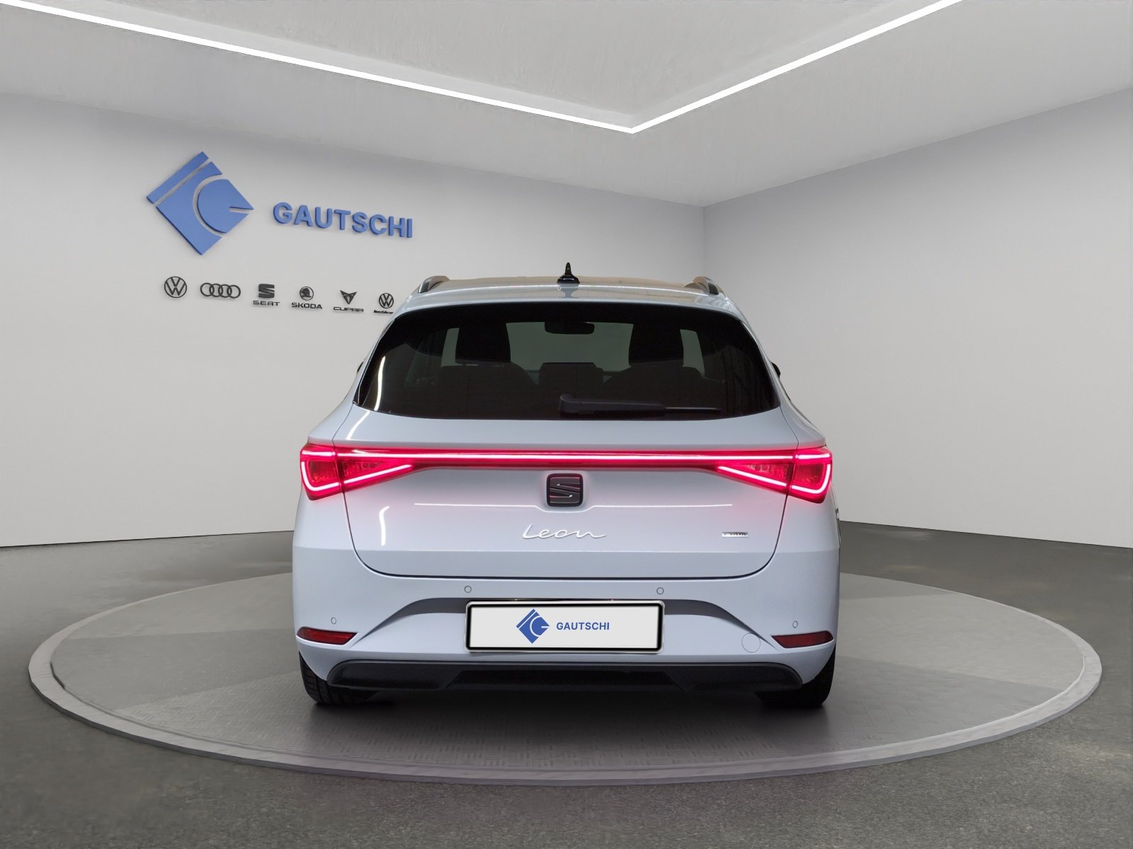 SEAT Leon ST 1.5 eHybrid pHEV DSG Style, Plug-in-Hybrid Petrol/Electric, New car, Automatic - 4