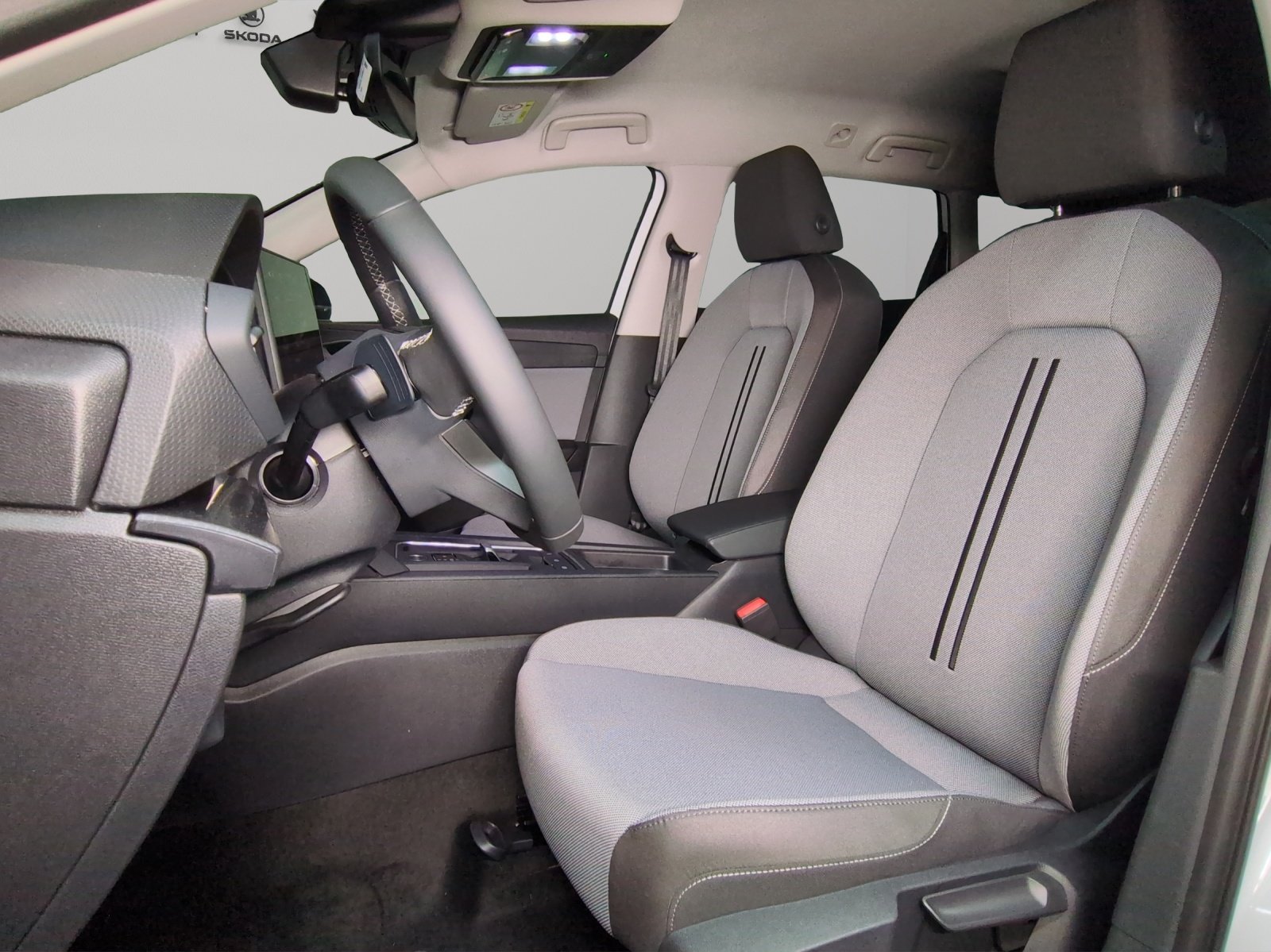 SEAT Leon ST 1.5 eHybrid pHEV DSG Style, Plug-in-Hybrid Petrol/Electric, New car, Automatic - 6