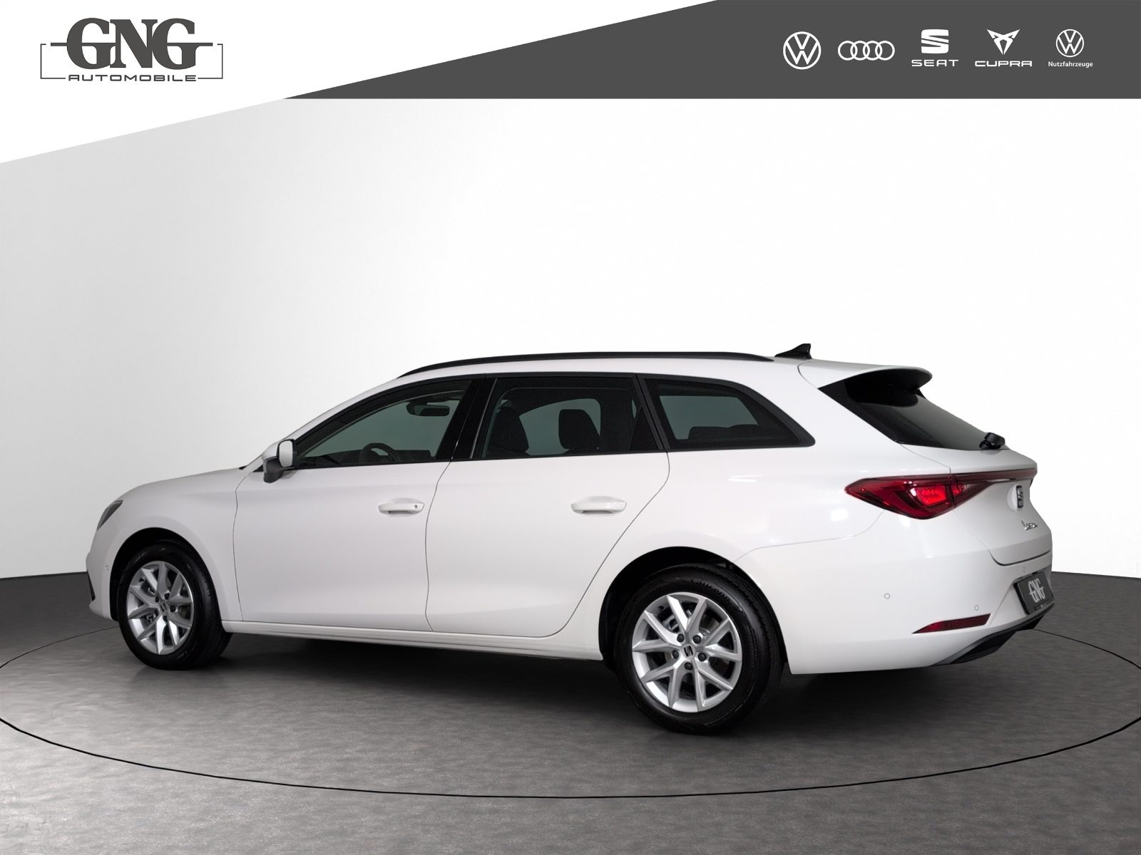 SEAT NEW SEAT LEON SPORTSTOURER STYLE, Petrol, New car, Automatic - 2