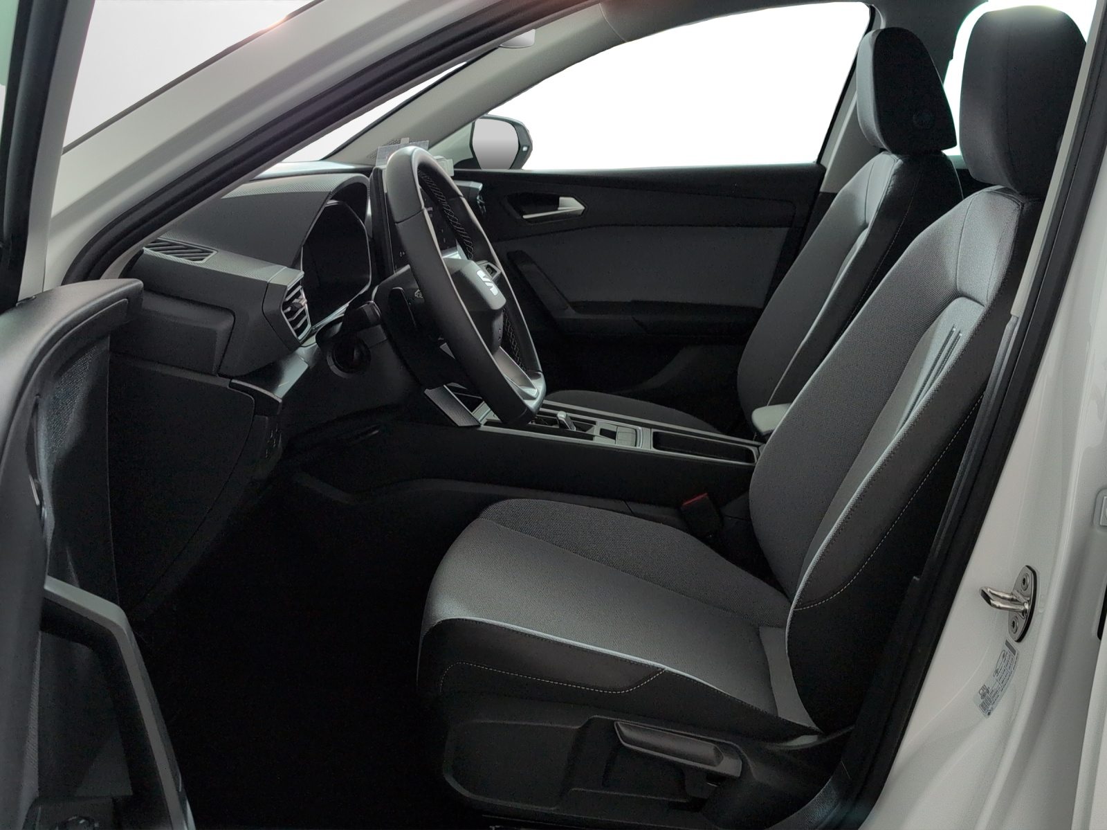 SEAT NEW SEAT LEON SPORTSTOURER STYLE, Petrol, New car, Automatic - 6
