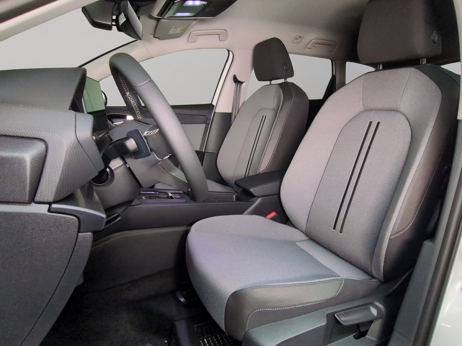 SEAT Leon ST 1.5 eTSI mHEV DSG Style, Mild-Hybrid Petrol/Electric, New car, Automatic - 6