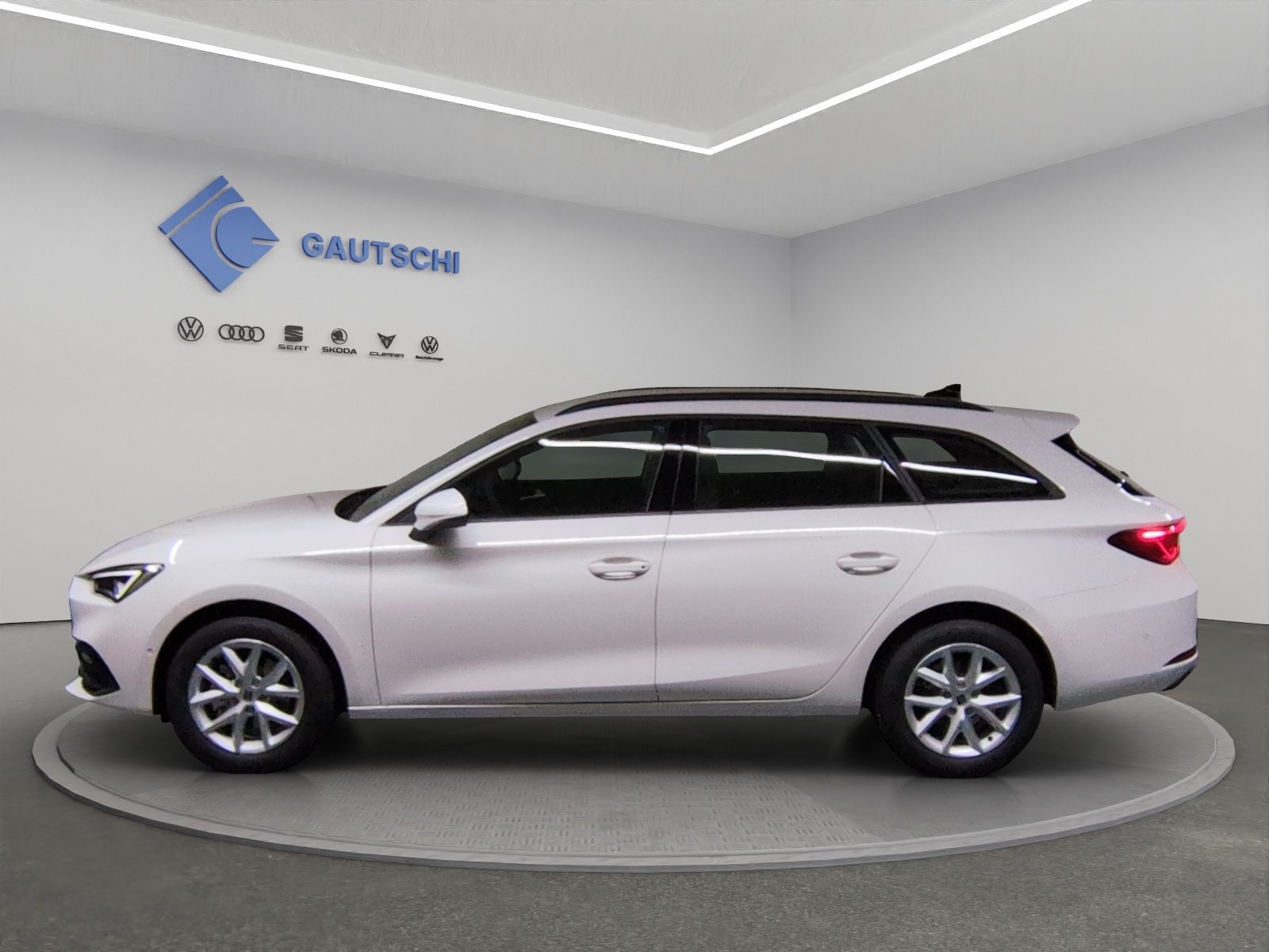 SEAT NEW SEAT LEON SPORTSTOURER STYLE, Petrol, New car, Automatic - 2