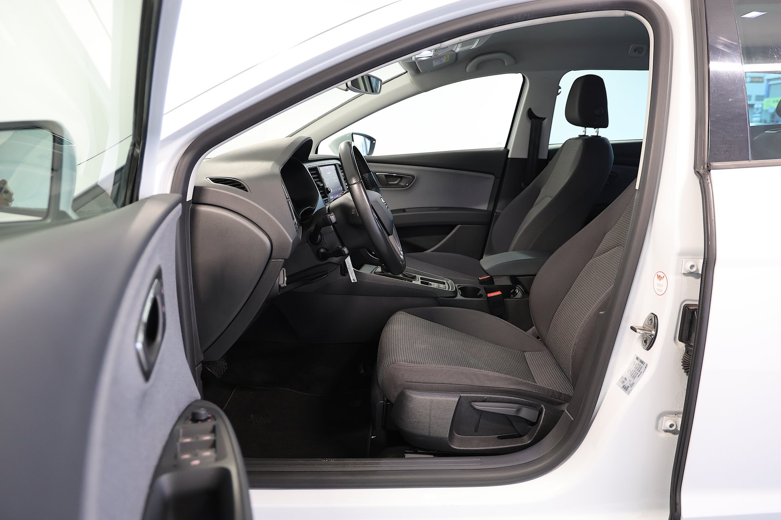 SEAT Leon ST 2.0 TDI CR Style DSG, Diesel, Occasion / Gebraucht, Automat - 6