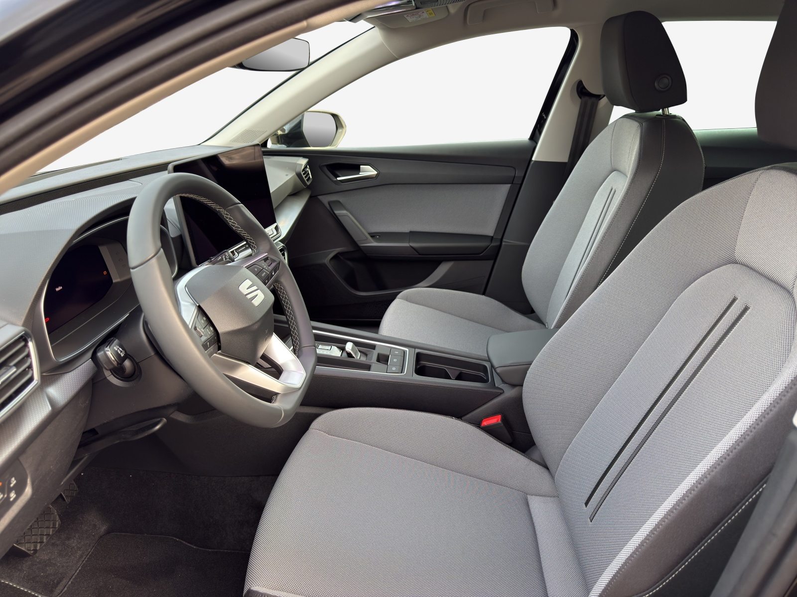 SEAT NEW SEAT LEON SPORTSTOURER BUSINESS EDITION, Benzin, Occasion / Gebraucht, Automat - 2