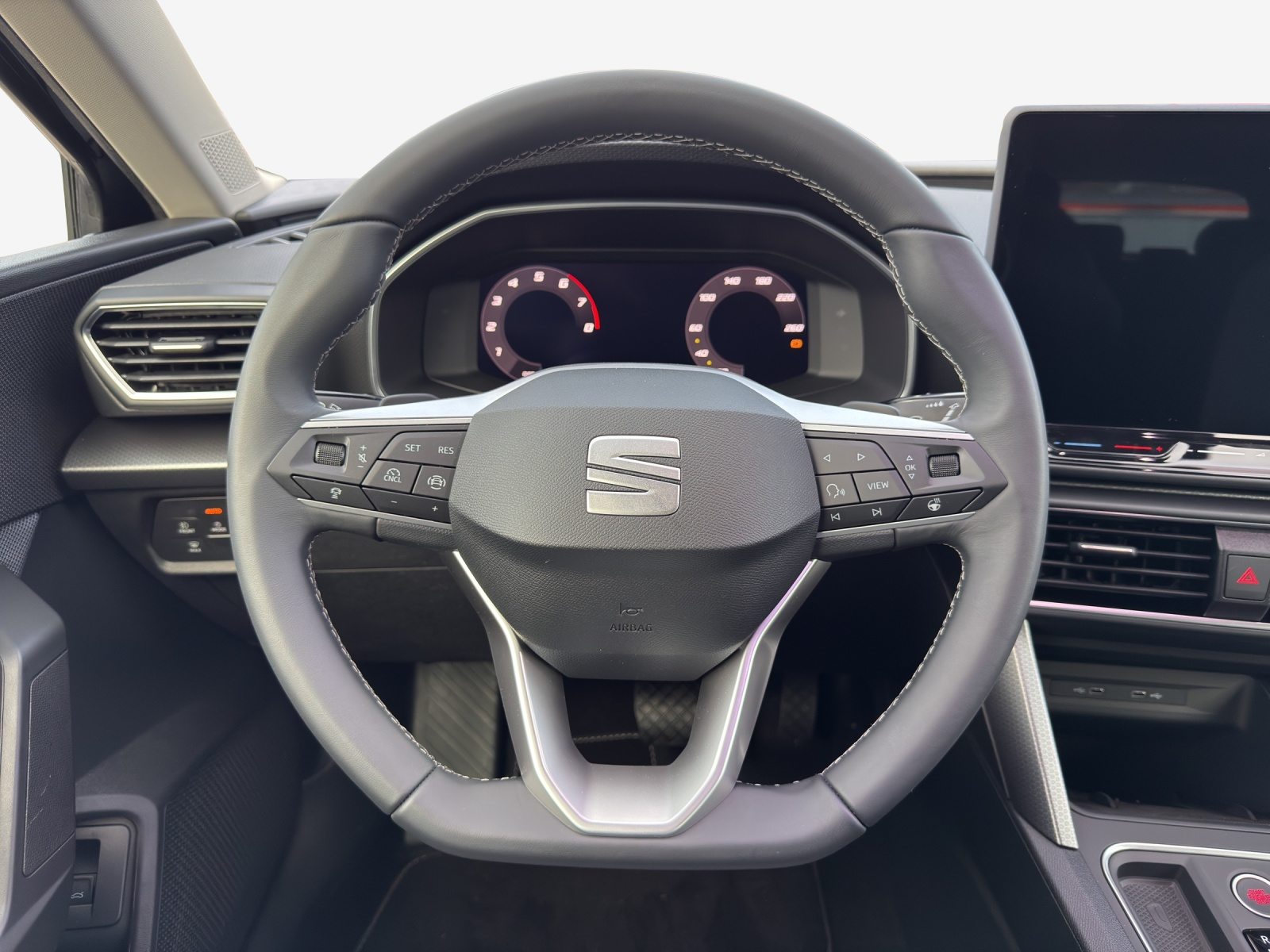 SEAT NEW SEAT LEON SPORTSTOURER BUSINESS EDITION, Benzin, Occasion / Gebraucht, Automat - 4