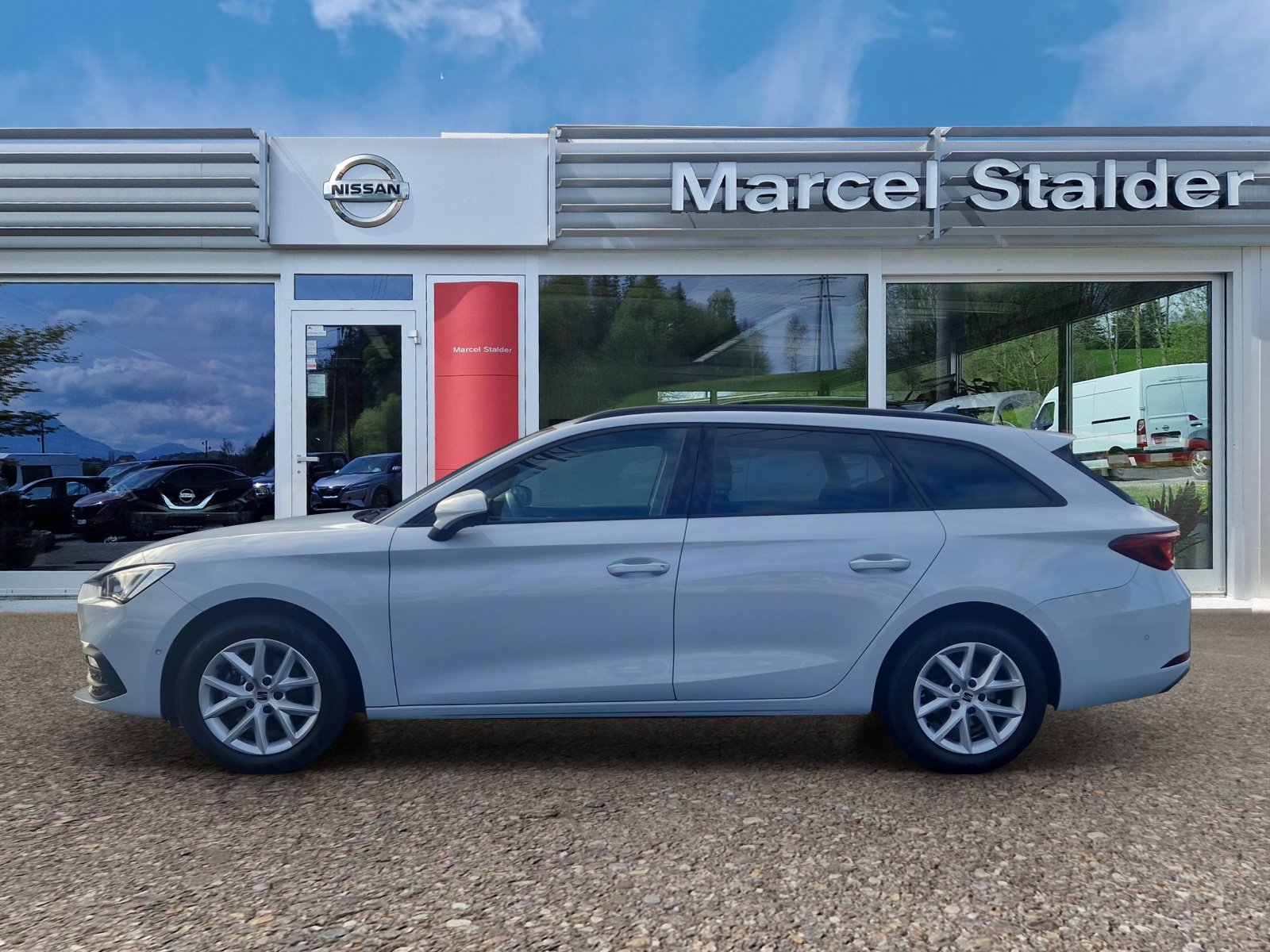 SEAT Leon ST 1.5 eTSI mHEV DSG Style, Mild-Hybrid Petrol/Electric, Second hand / Used, Automatic - 2