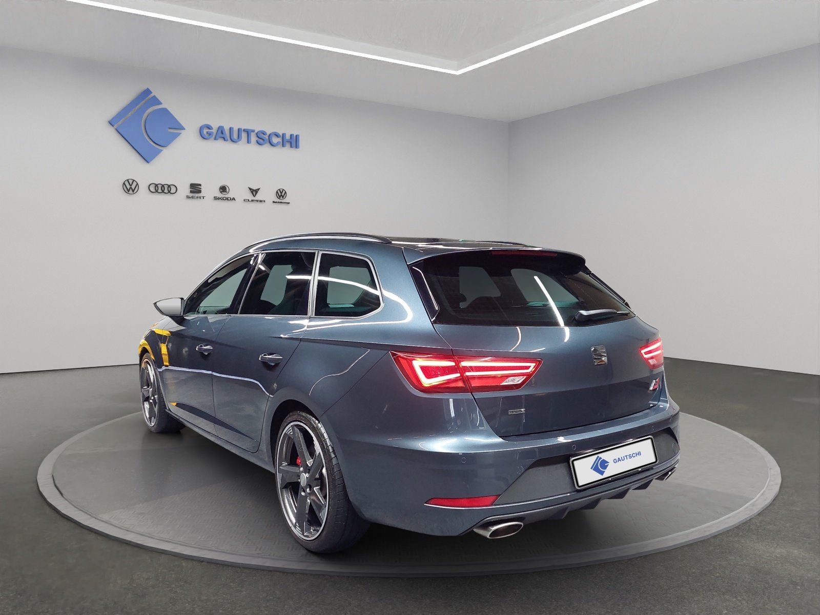 SEAT Leon ST 2.0 TSI 300 4 Drive DSG, Benzin, Occasion / Gebraucht, Automatik - 3