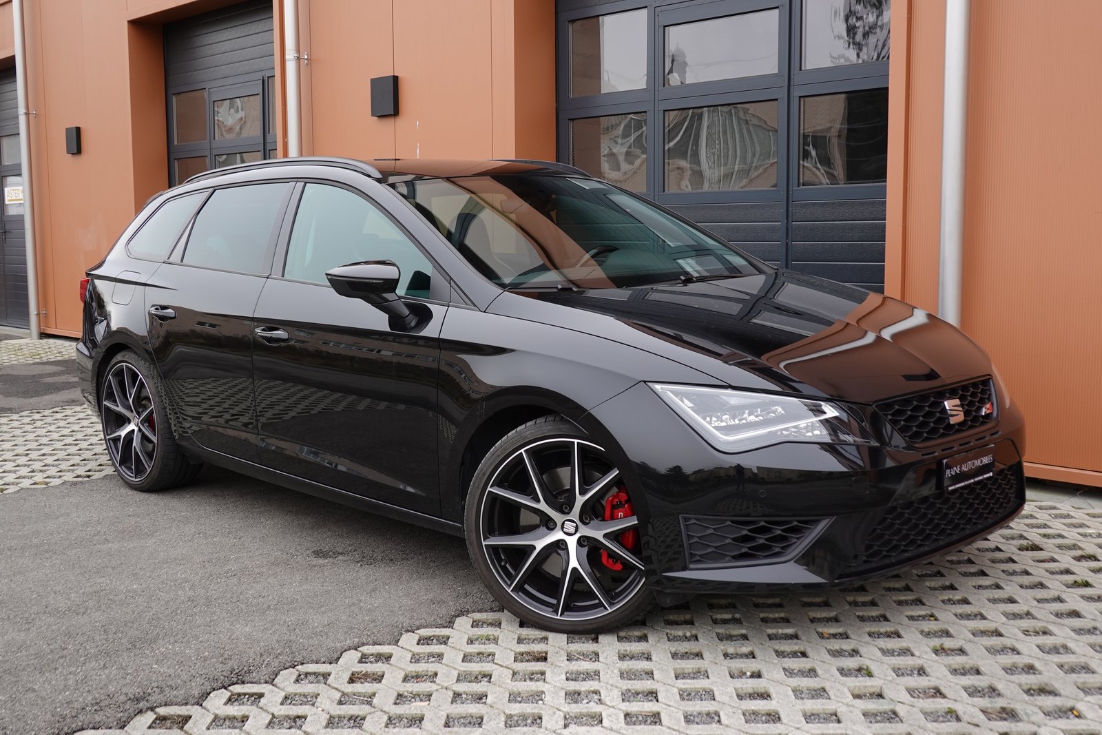 SEAT Leon ST 2.0 TSI ABT 335' cv DSG - ABT 335' Homol, Petrol, Second hand / Used, Automatic - 4