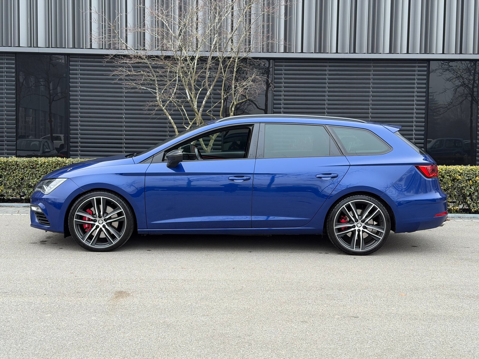 SEAT Leon ST 2.0 TSI 300 4 Drive DSG, Essence, Occasion / Utilisé, Automatique - 2