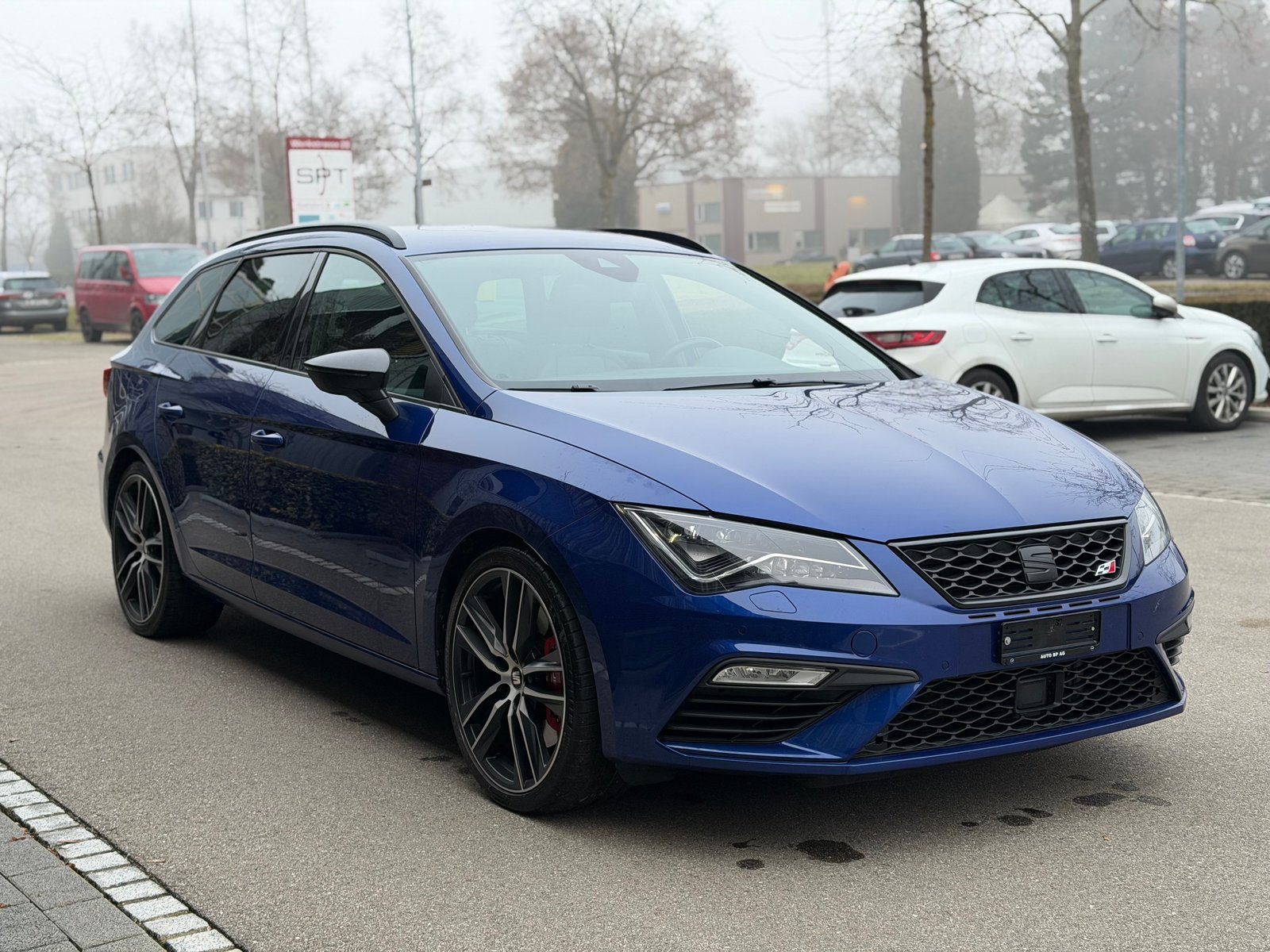 SEAT Leon ST 2.0 TSI 300 4 Drive DSG, Essence, Occasion / Utilisé, Automatique - 3