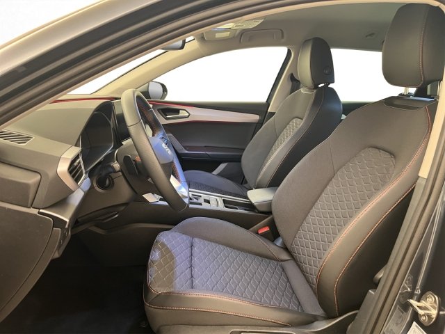 SEAT Leon ST 1.5 eTSI FR DSG, Mild-Hybrid Petrol/Electric, Second hand / Used, Automatic - 5