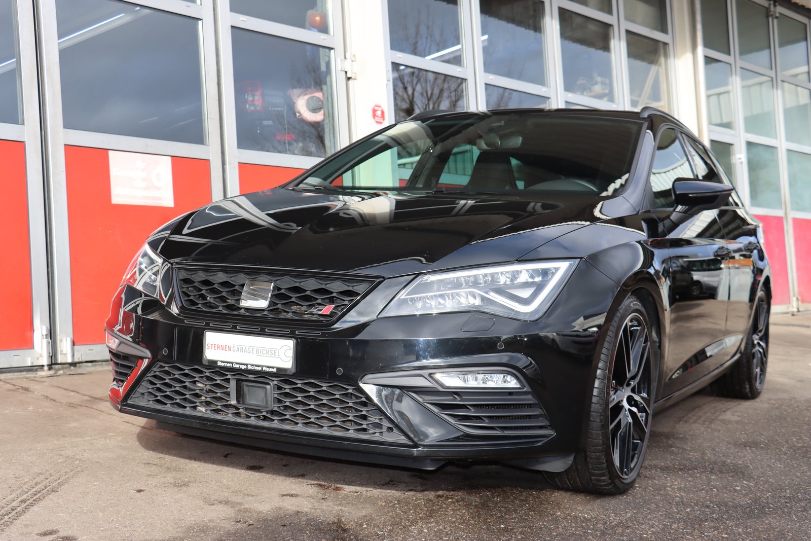 SEAT Leon ST 2.0 TSI 300 4 Drive DSG, Benzin, Occasion / Gebraucht, Automatik - 2