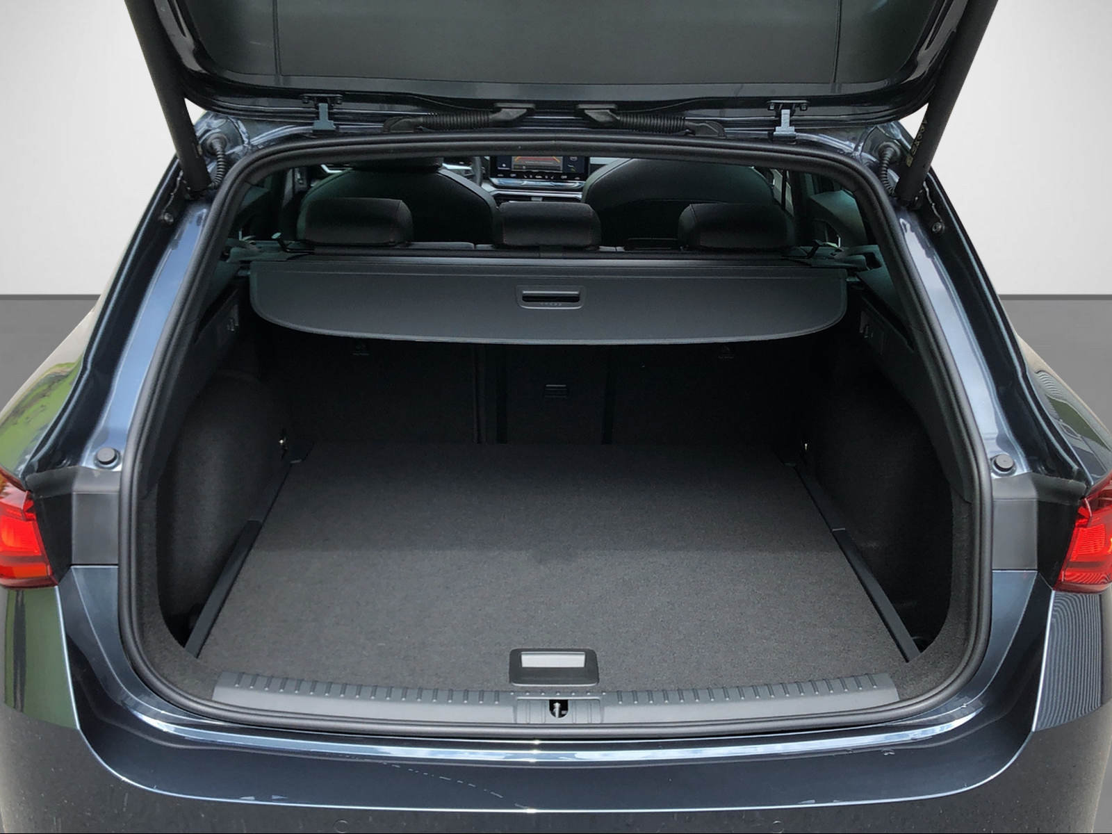 SEAT Leon ST 1.5 eTSI 150 Move FR DSG, Mild-Hybrid Petrol/Electric, Second hand / Used, Automatic - 6