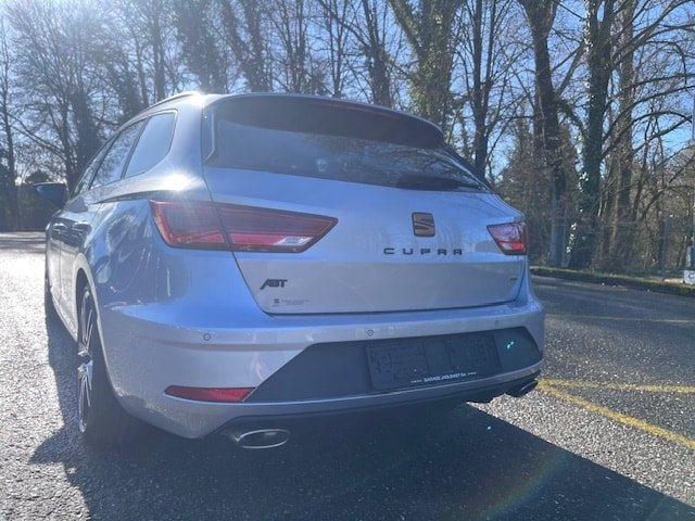 SEAT Leon ST 2.0 TSI Swiss 300 4 Drive DSG, Petrol, Second hand / Used, Automatic - 5