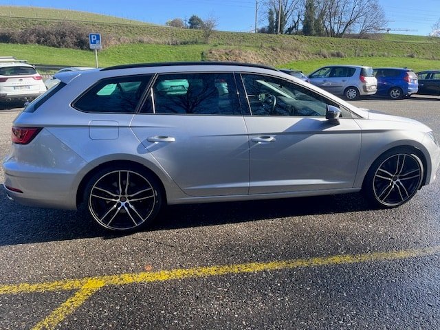 SEAT Leon ST 2.0 TSI Swiss 300 4 Drive DSG, Petrol, Second hand / Used, Automatic - 6