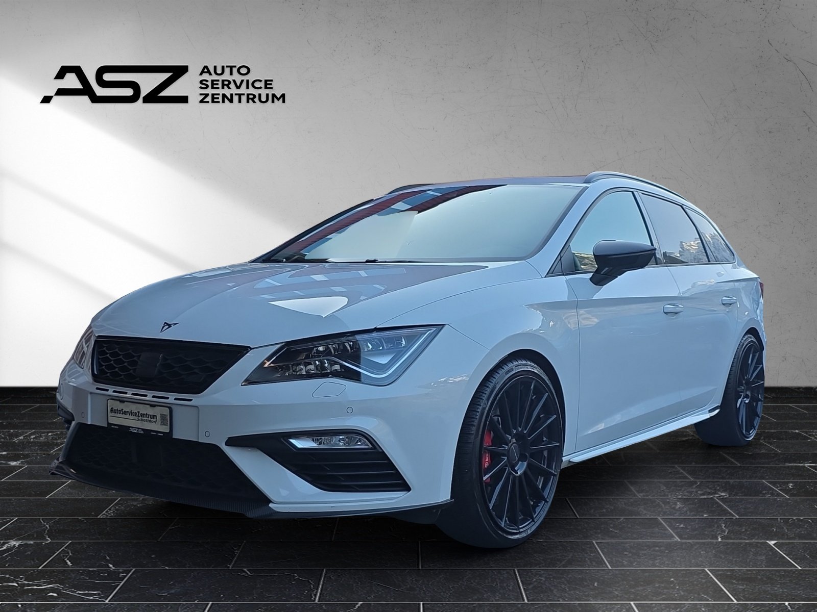SEAT Leon ST 2.0 TSI 370 4Drive DSG