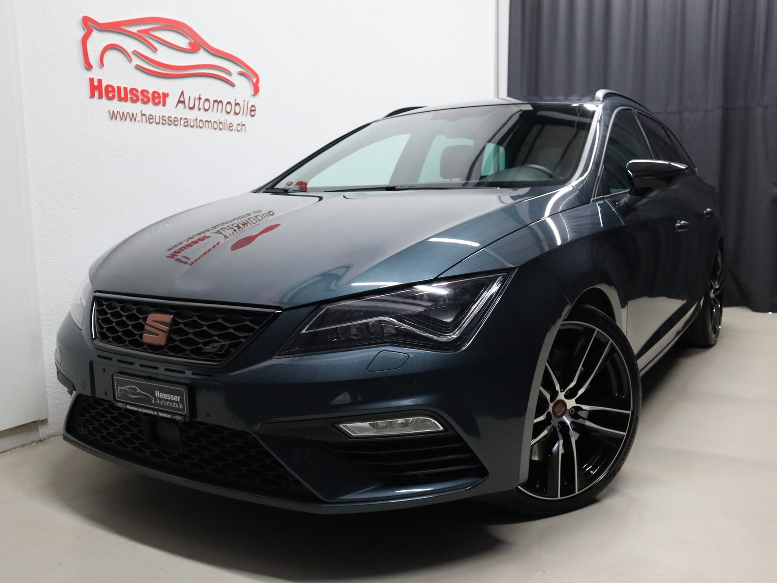 SEAT Leon ST 2.0 TSI 300 4 Drive DSG - Digital Cockpit