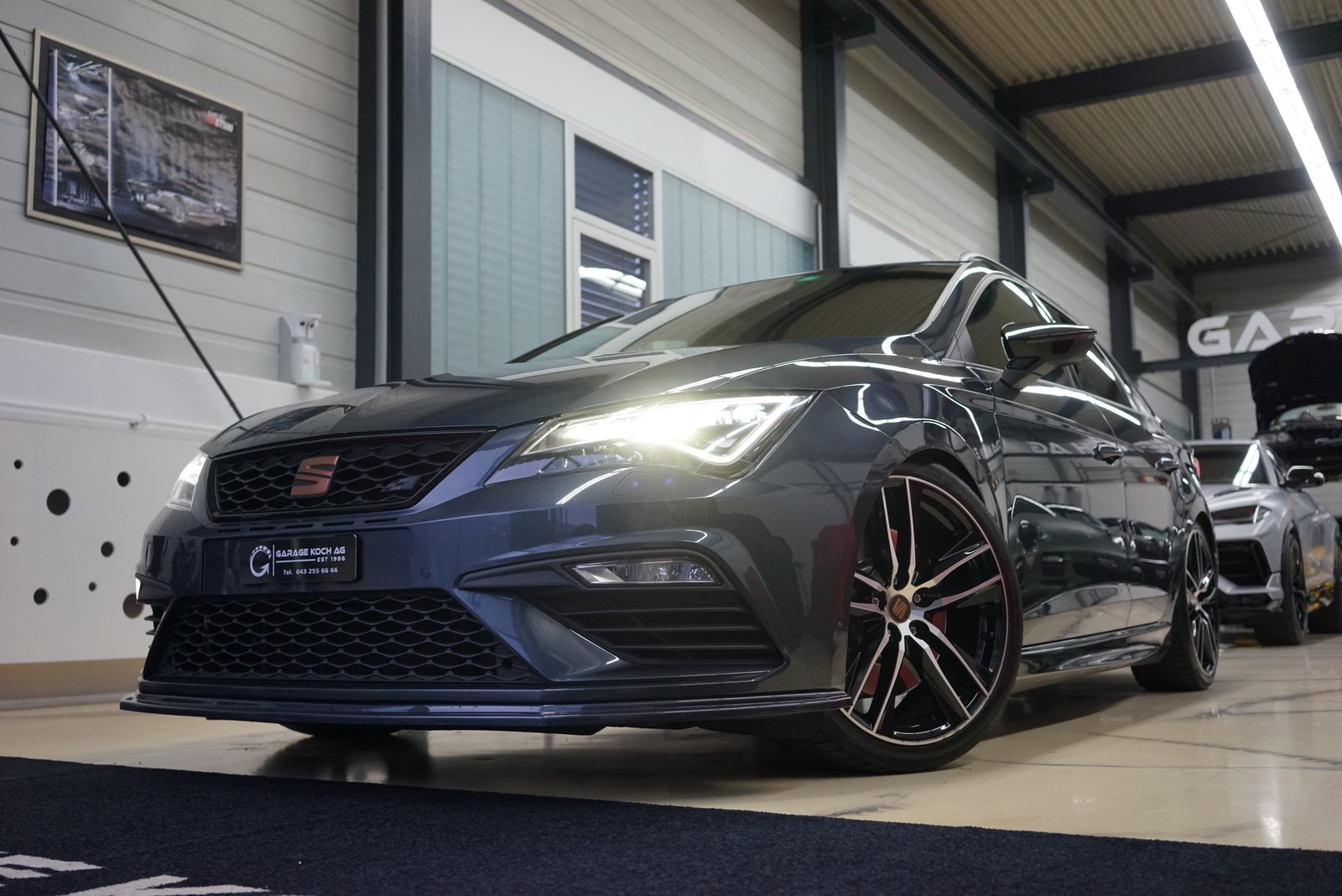 SEAT Leon ST 2.0 TSI 300 4 Drive DSG / Wolfpower 480Ps, Benzin, Occasion / Gebraucht, Automatik - 2