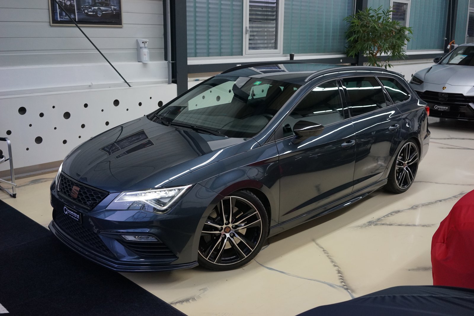 SEAT Leon ST 2.0 TSI 300 4 Drive DSG / Wolfpower 480Ps, Benzin, Occasion / Gebraucht, Automatik - 3