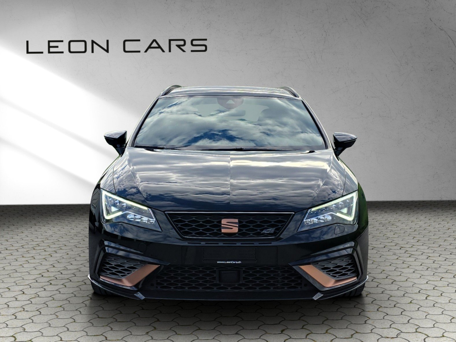 SEAT Leon ST 2.0 TSI ABT R 350 PS 4 Drive DSG, Petrol, Second hand / Used, Automatic - 4