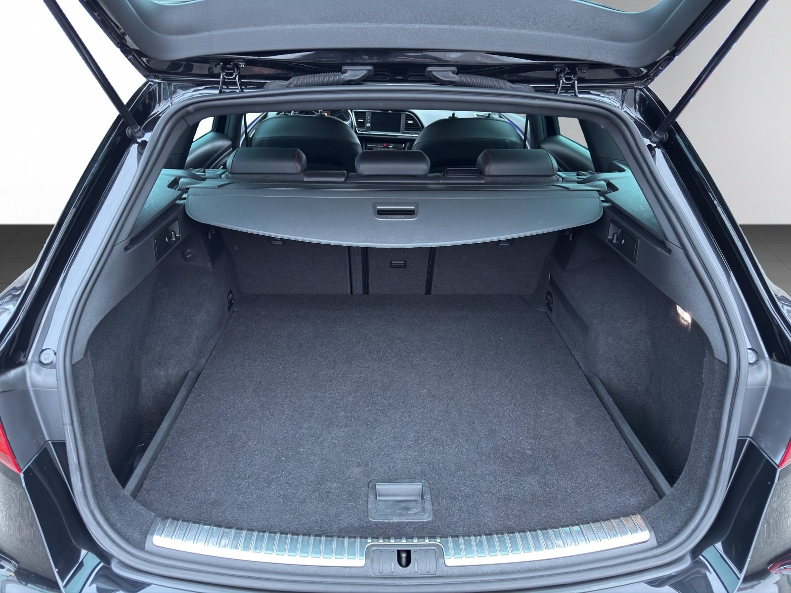SEAT Leon ST 2.0 TDI FR 4D, Diesel, Occasioni / Usate, Automatico - 6