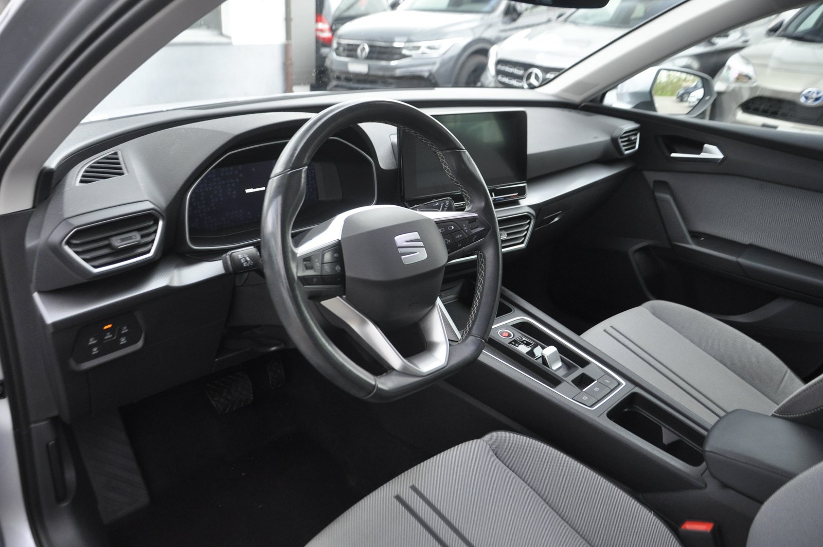 SEAT Leon ST 2.0 TDI EVO DSG 4Drive Style I Anhängerkupplun, Diesel, Occasion / Gebraucht, Automatik - 5