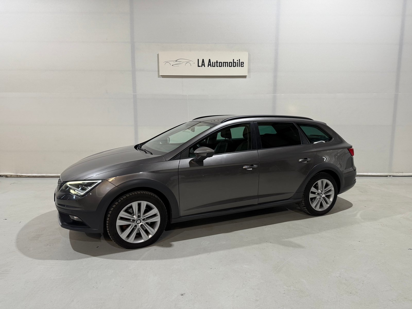 SEAT Leon ST 2.0 TDI X-Perience 4Drive DSG, Diesel, Occasion / Gebraucht, Automatik - 2