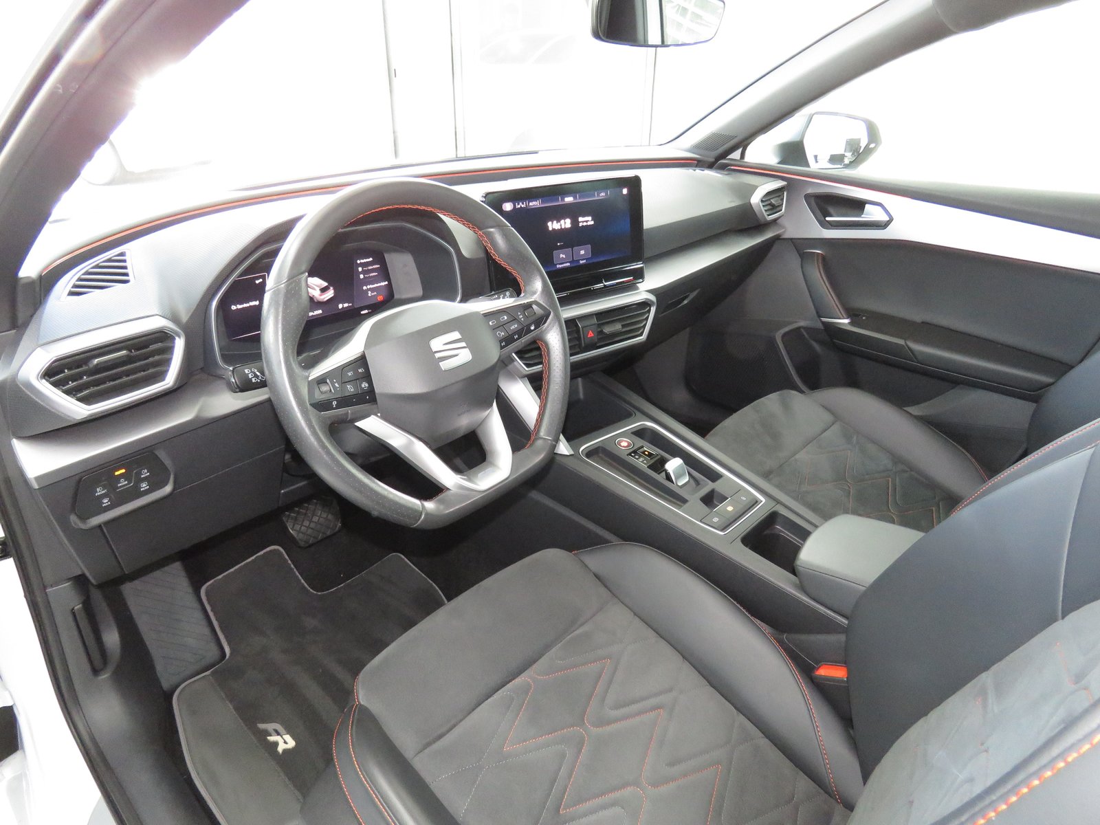 SEAT Leon ST 1.4 eHybrid pHEV DSG FR, Plug-in-Hybrid Benzin/Elektro, Occasion / Gebraucht, Automatik - 7