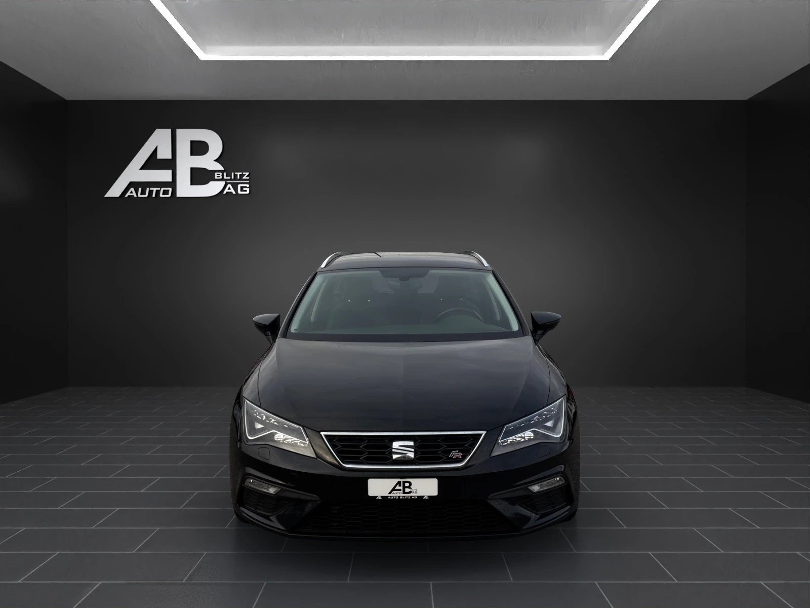 SEAT Leon ST 2.0 TSI FR DSG