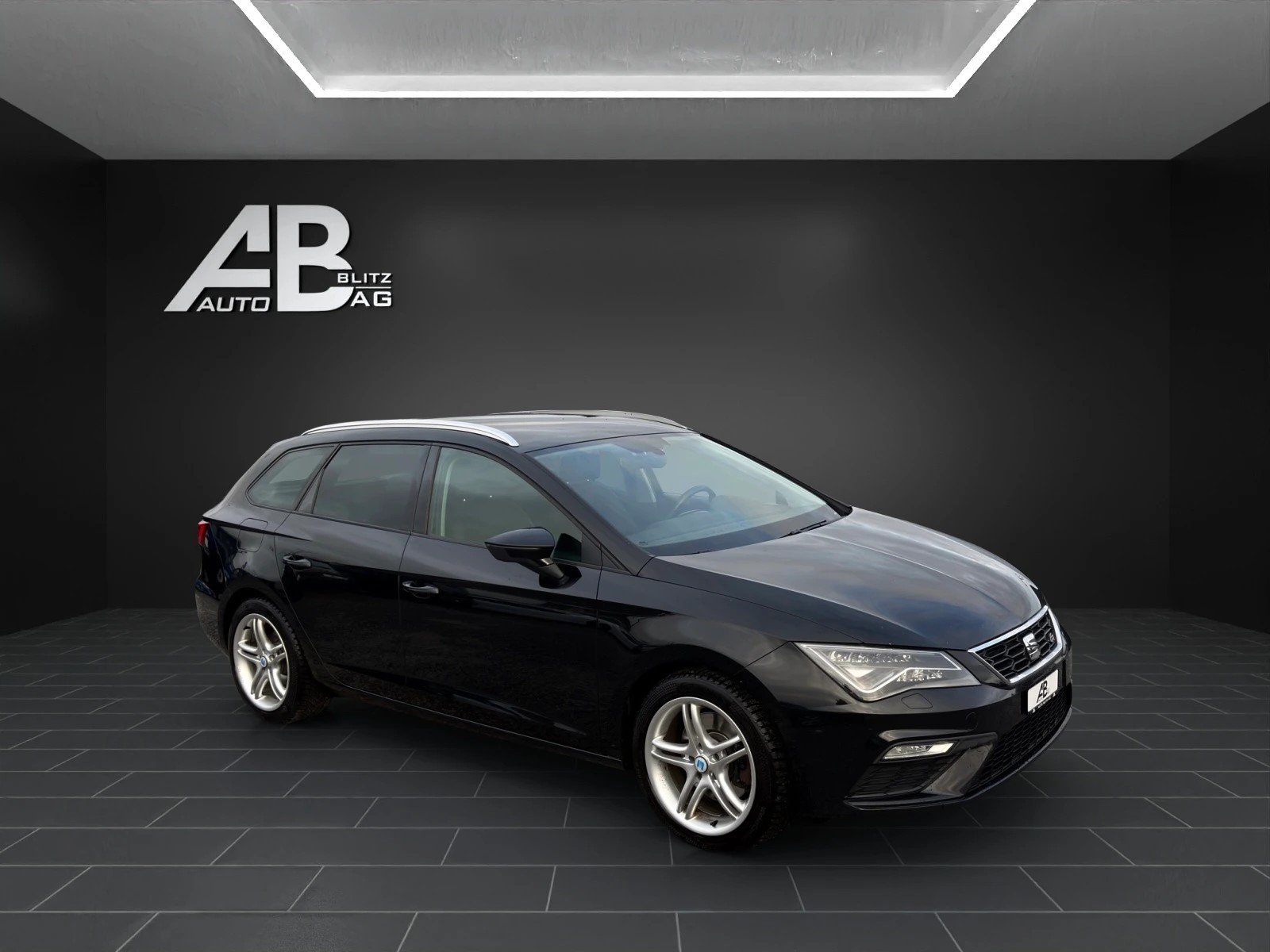 SEAT Leon ST 2.0 TSI FR DSG, Petrol, Second hand / Used, Automatic - 6