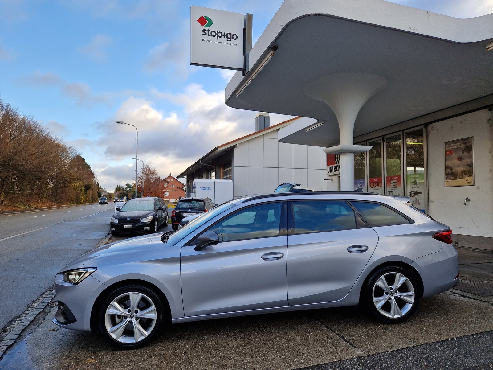 SEAT Leon ST 1.5 eTSI mHEV DSG FR, Mild-Hybrid Benzin/Elektro, Occasion / Gebraucht, Automatik - 2