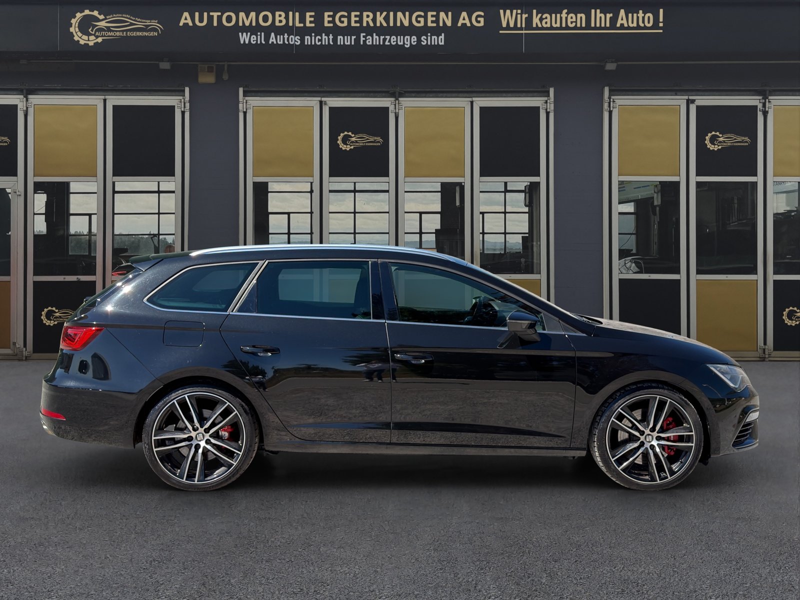SEAT Leon ST 2.0 TSI 300 4Drive DSG, Petrol, Second hand / Used, Automatic - 4