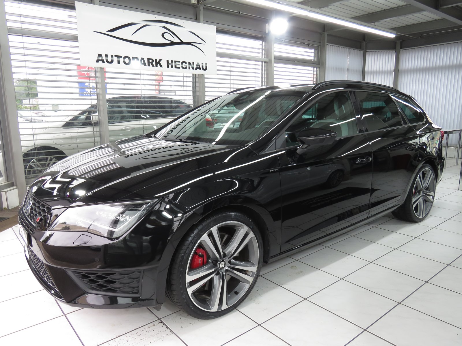 SEAT Leon ST 2.0 TSI 290 DSG
