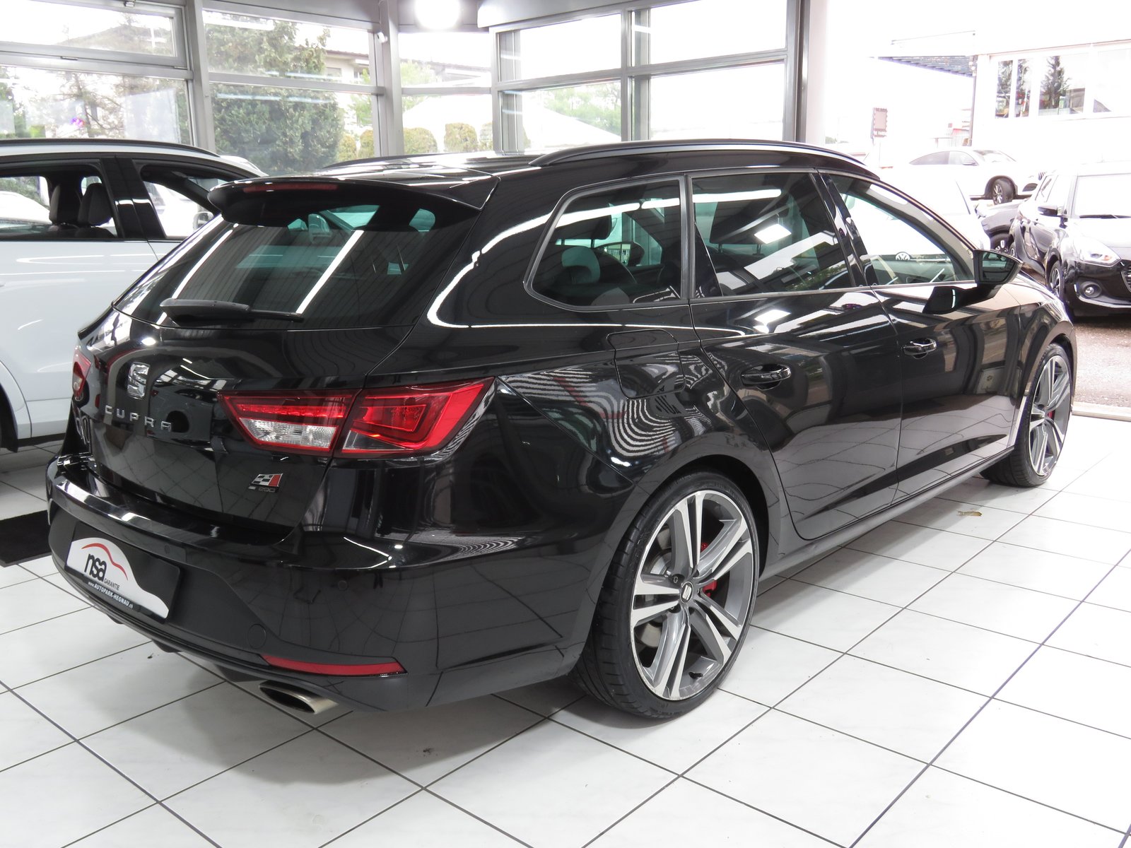 SEAT Leon ST 2.0 TSI 290 DSG, Petrol, Second hand / Used, Automatic - 4