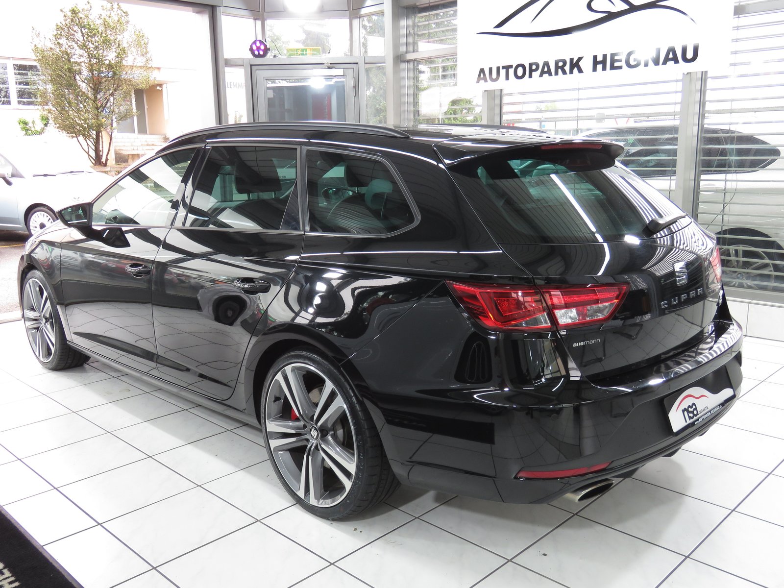 SEAT Leon ST 2.0 TSI 290 DSG, Petrol, Second hand / Used, Automatic - 6