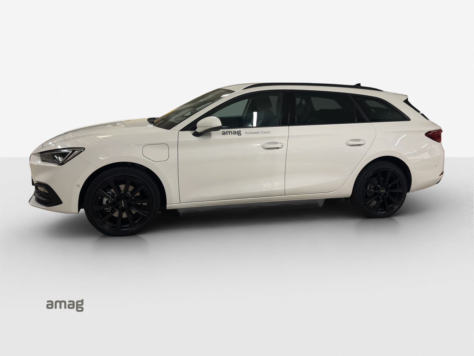 SEAT SEAT LEON SPORTSTOURER Style BUSINESS EDITION, Full-Hybrid Petrol/Electric, Second hand / Used, Automatic - 2