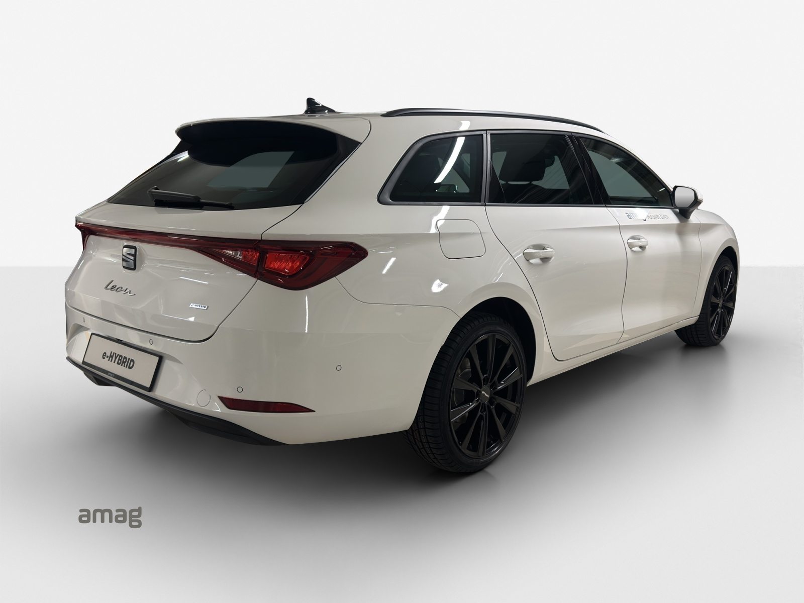 SEAT SEAT LEON SPORTSTOURER Style BUSINESS EDITION, Full-Hybrid Petrol/Electric, Second hand / Used, Automatic - 5