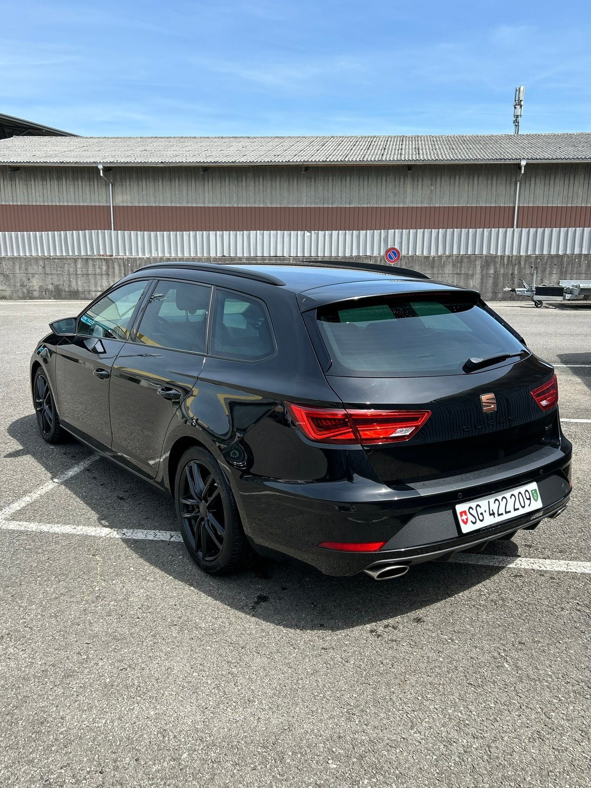 SEAT Leon ST 2.0 TSI 300 4Drive DSG, Petrol, Second hand / Used, Automatic - 2