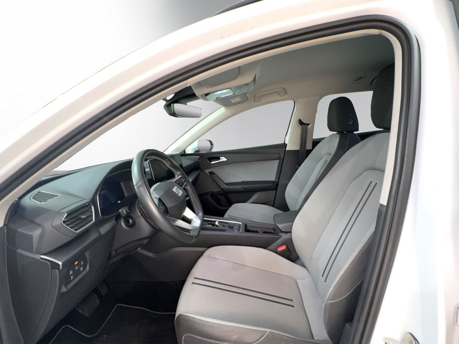 SEAT Leon ST 2.0 TDI Style, Diesel, Second hand / Used, Automatic - 7