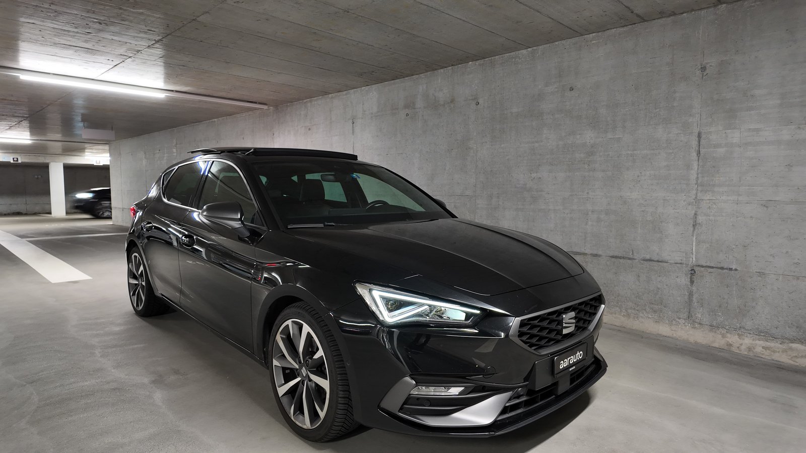 SEAT Leon ST 1.5 eTSI mHEV DSG Hola FR, Mild-Hybrid Petrol/Electric, Second hand / Used, Automatic - 6
